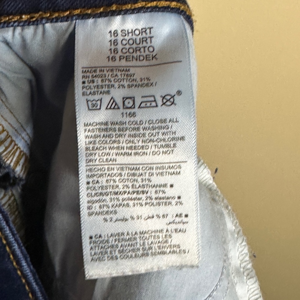 Old Navy Women's Dark Blue Boot Cut Jeans - Picture 4 of 4